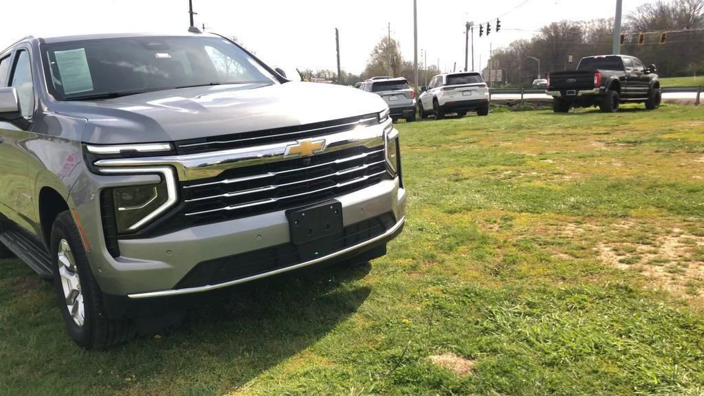 Used 2025 Chevrolet Tahoe LT AWD/4WD video 3