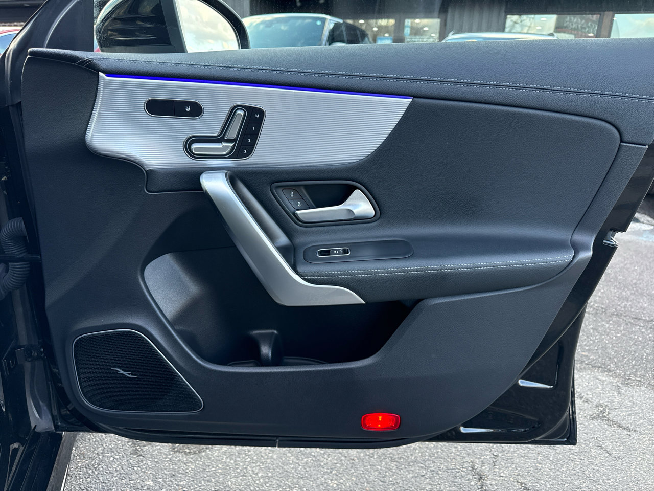 Used 2020 Mercedes-Benz CLA 250 4MATIC image 36