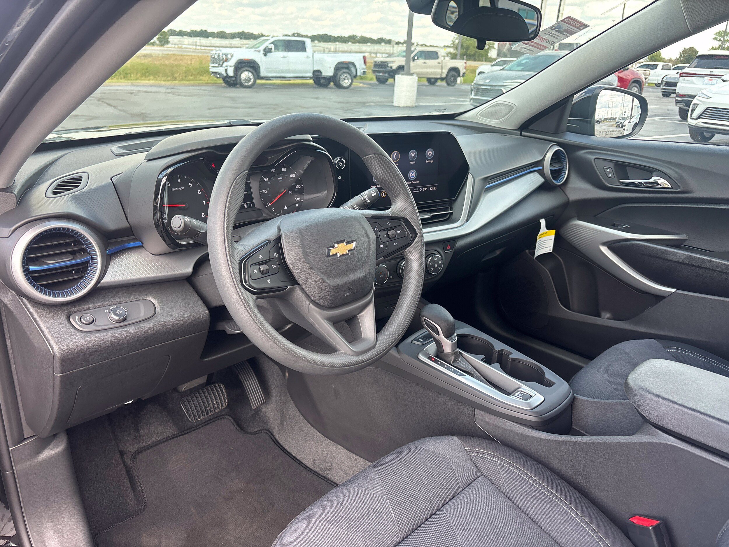 New 2026 Chevrolet Trax LS w/ LS Convenience Package FWD image 9