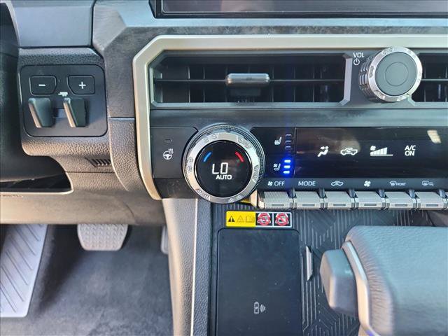 Certified 2025 Toyota Tacoma Limited AWD/4WD image 18