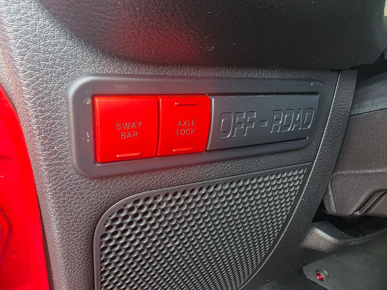 Used 2016 Jeep Wrangler Unlimited Rubicon AWD/4WD image 30