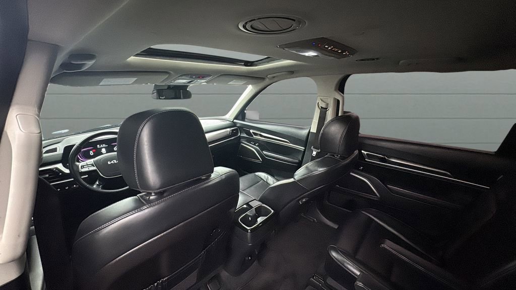Used 2025 Kia Telluride S image 14