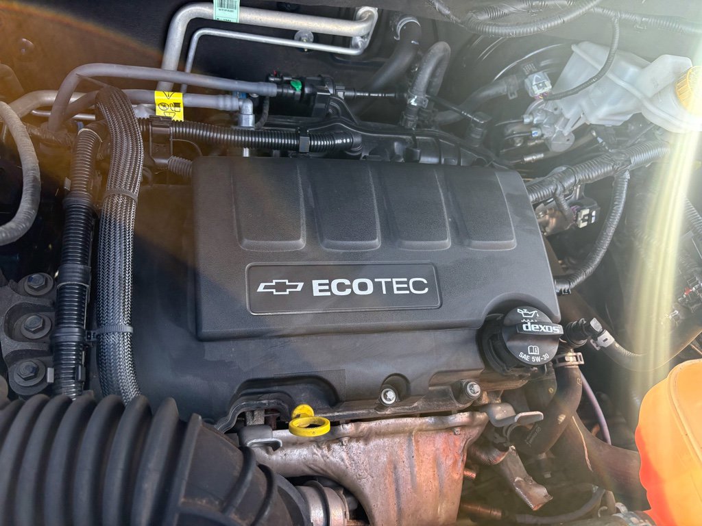 Used 2020 Chevrolet Trax LT w/ LT Convenience Package image 29