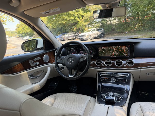 Used 2018 Mercedes-Benz E 300 4MATIC image 32