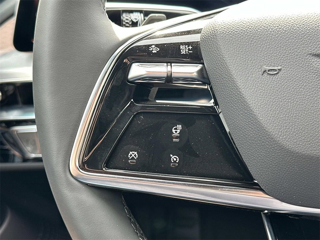 New 2025 Cadillac Lyriq Sport image 15