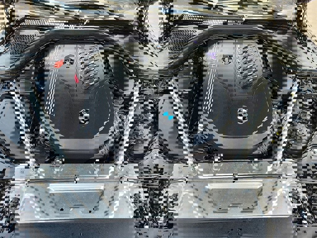 Used 2024 BMW M440i Coupe w/ Premium Package image 26