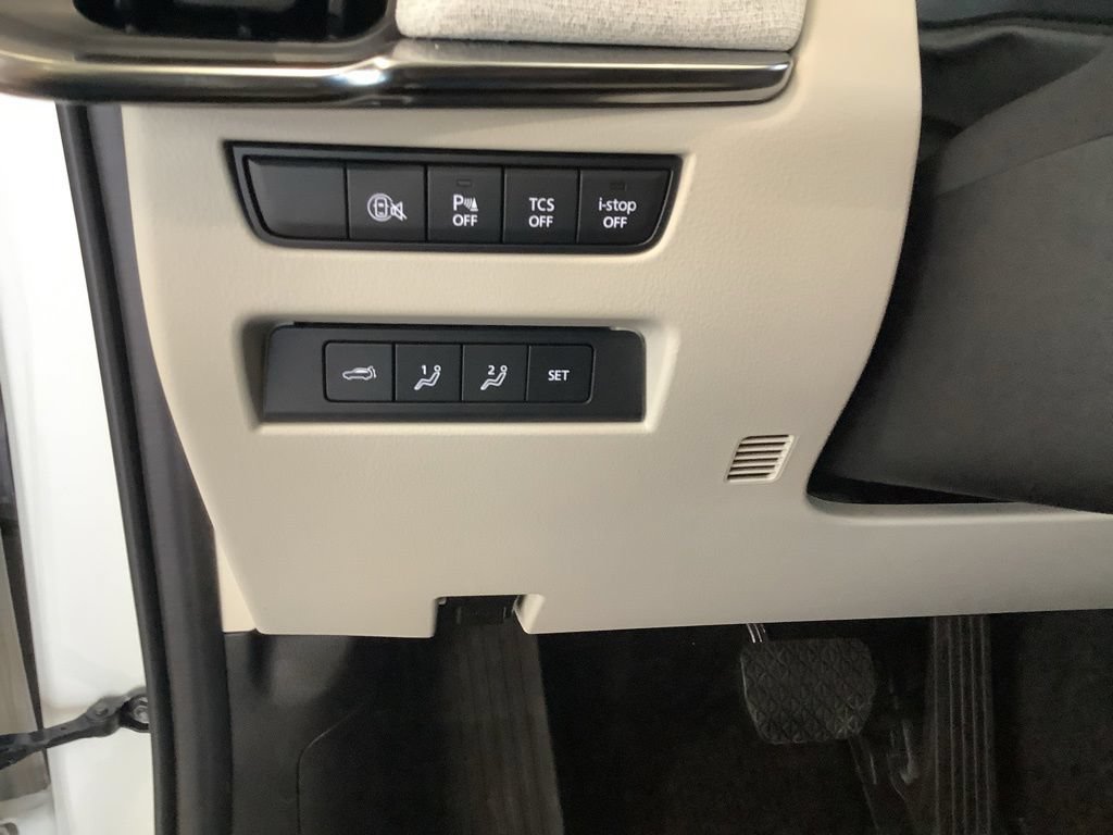 Certified 2026 MAZDA CX-90 3.3 Turbo S w/ Premium Plus AWD/4WD image 32