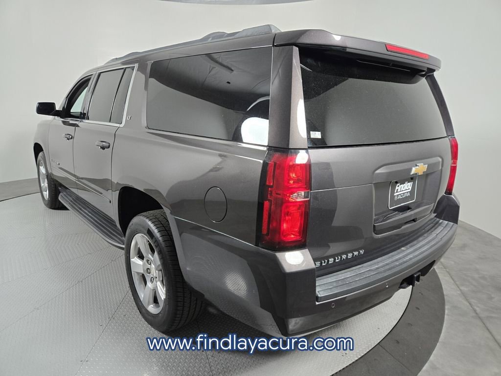 Used 2017 Chevrolet Suburban LT image 4