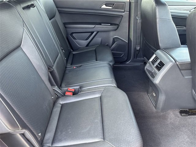 Used 2020 Volkswagen Atlas Cross Sport SE w/ Panoramic Sunroof Package image 14