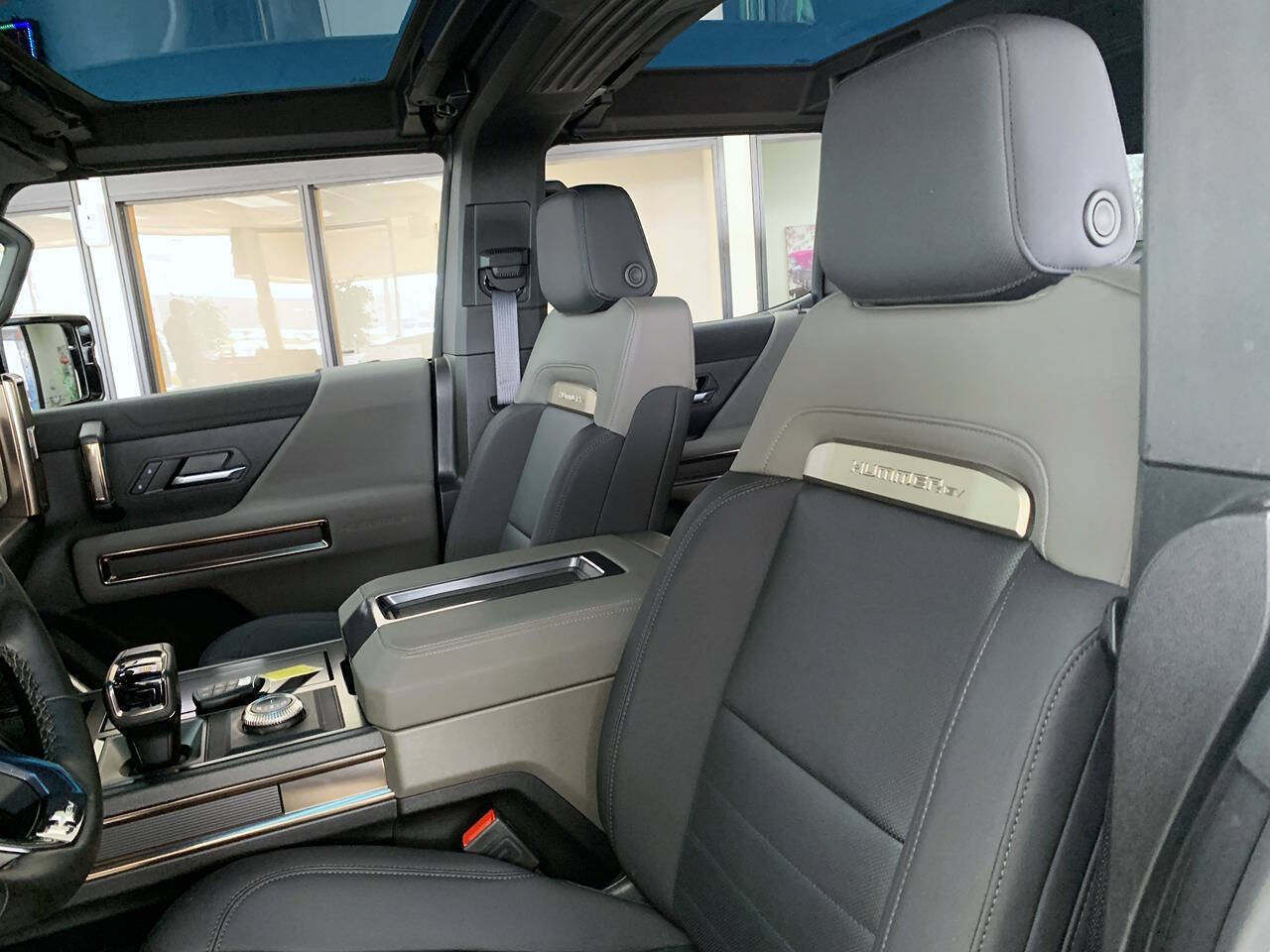 Used 2025 GMC Hummer EV 2X AWD/4WD image 15