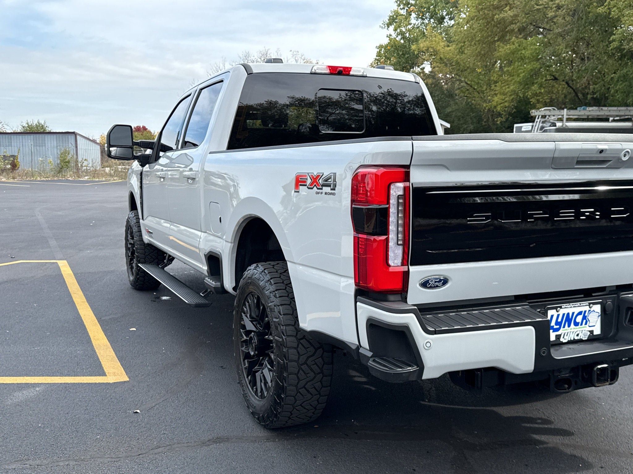 Used 2026 Ford F350 Platinum AWD/4WD image 13