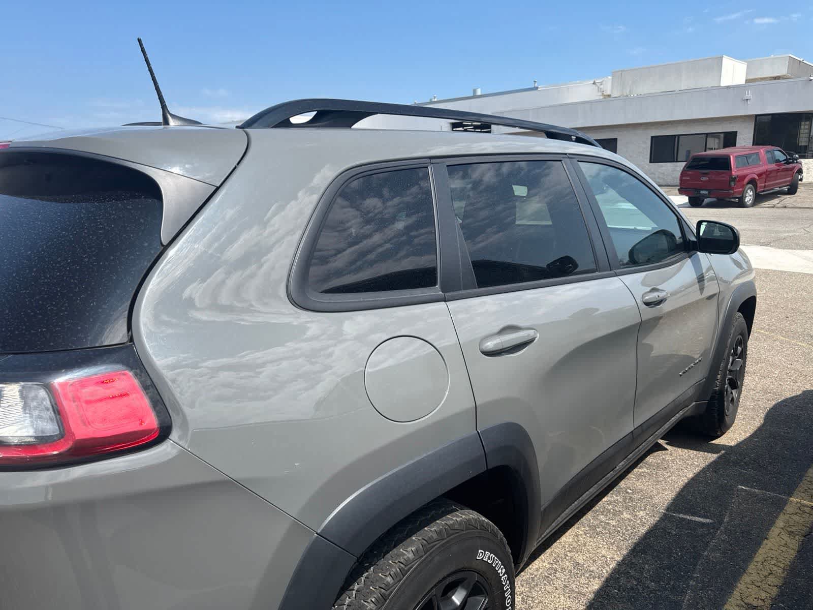 Used 2022 Jeep Cherokee Trailhawk w/ Sound & Nav Group AWD/4WD image 26