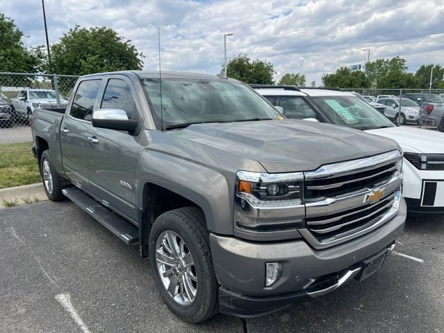 Used 2017 Chevrolet Silverado 1500 High Country AWD/4WD image 1