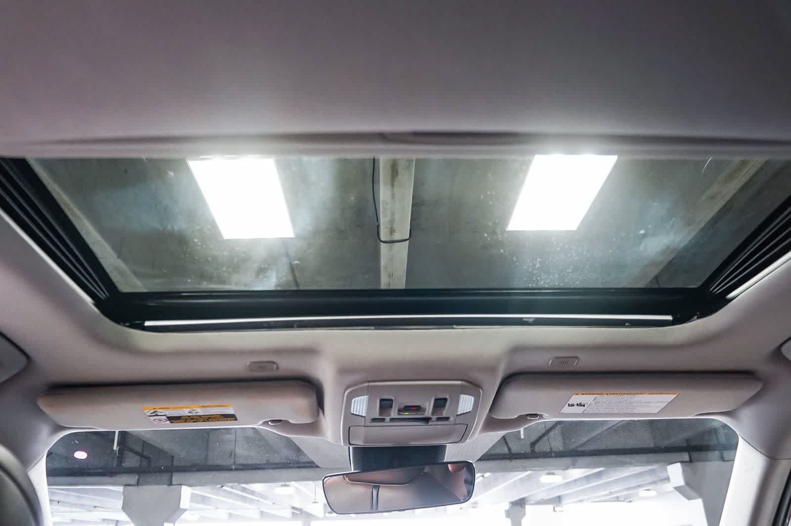 Certified 2025 Toyota Highlander Limited AWD/4WD image 19