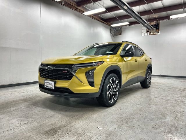 Certified 2024 Chevrolet Trax RS w/ Driver Confidence Package image 1