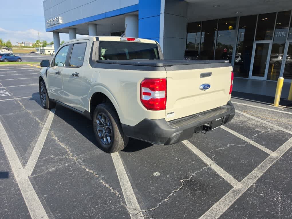 Used 2024 Ford Maverick XLT FWD image 3