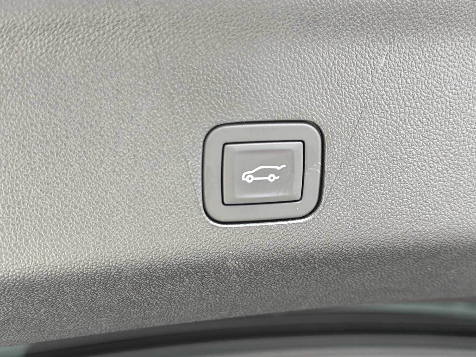 New 2026 GMC Yukon Denali Ultimate AWD/4WD image 22