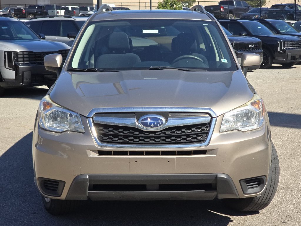Used 2016 Subaru Forester 2.5i Premium w/ Popular Package #2 AWD/4WD image 11