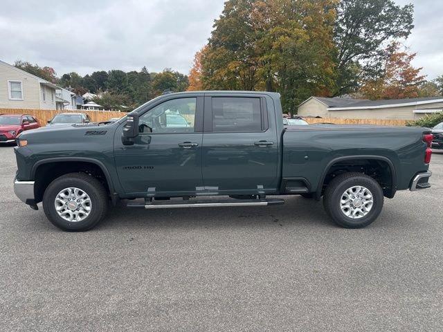 New 2026 Chevrolet Silverado 3500 LT AWD/4WD image 2