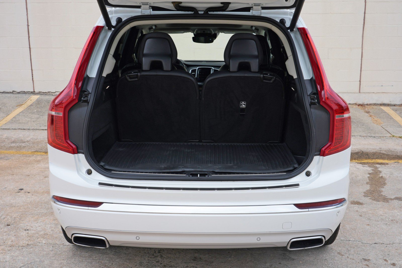Used 2021 Volvo XC90 T8 Inscription Expression w/ Advanced Package AWD/4WD image 9