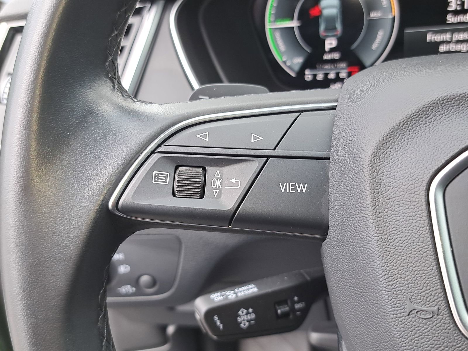 Used 2023 Audi Q5 e Premium w/ Convenience Package AWD/4WD image 17