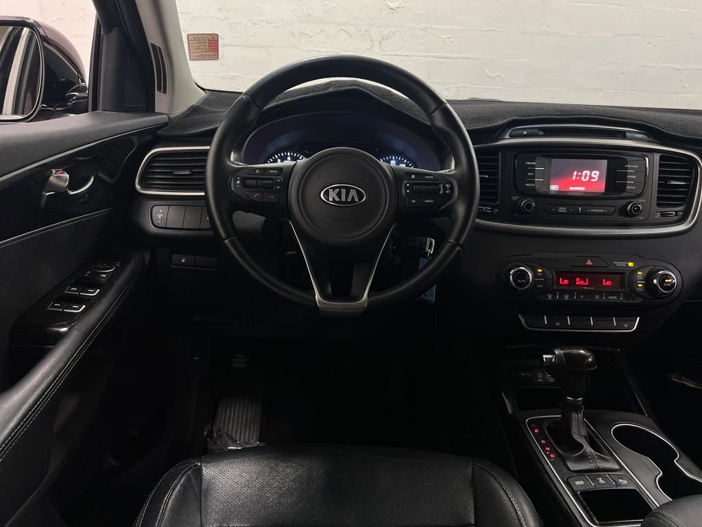 Used 2016 Kia Sorento EX image 14