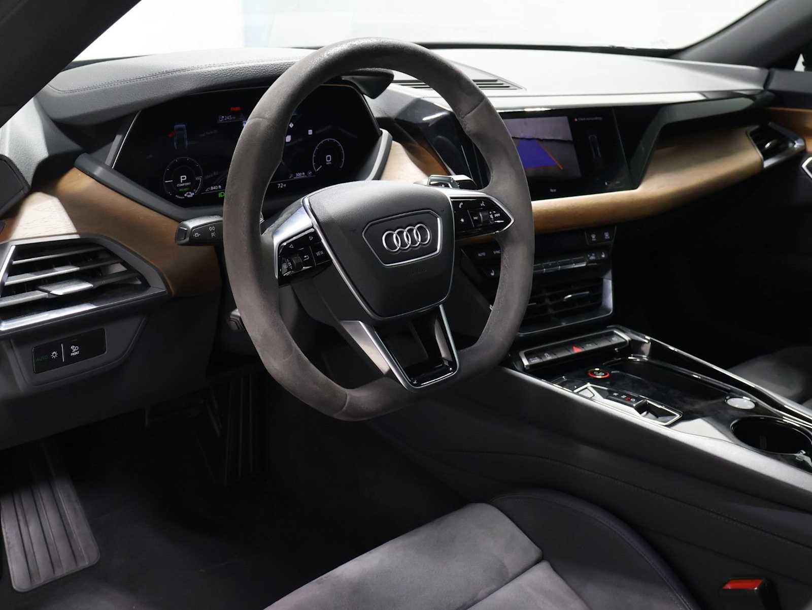 Used 2022 Audi e-tron GT Premium Plus AWD/4WD image 4