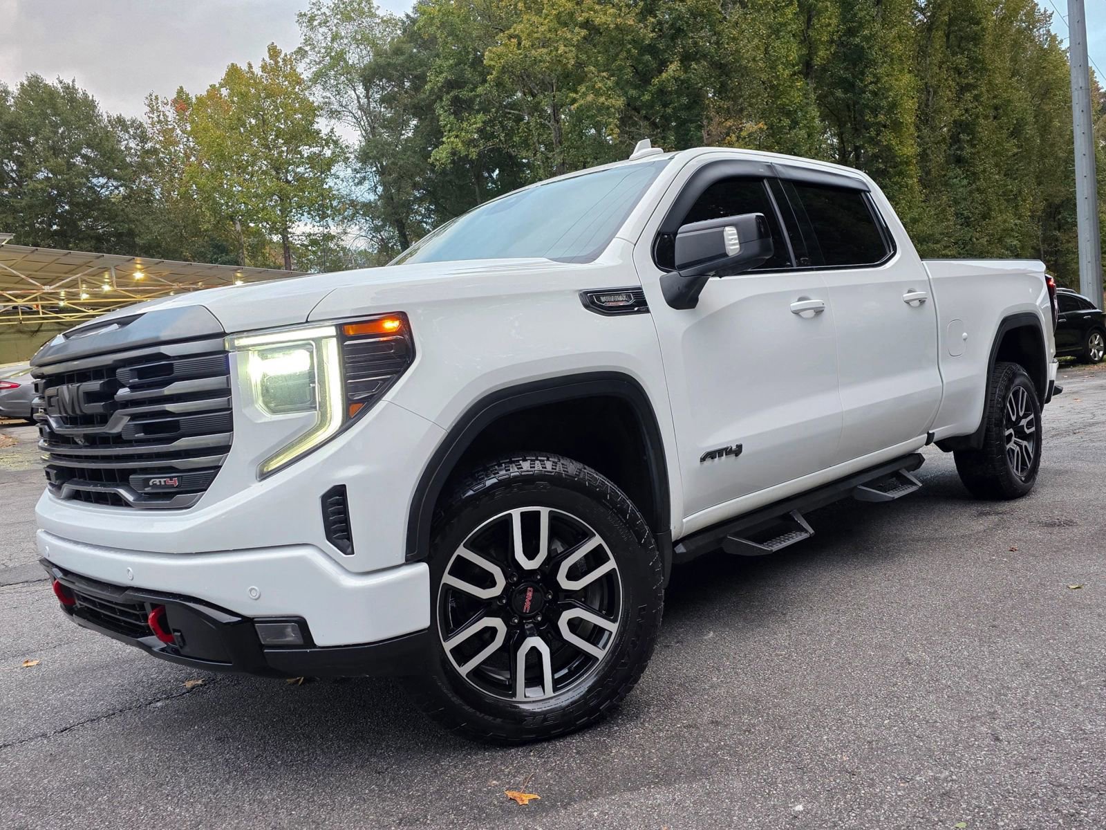 Used 2023 GMC Sierra 1500 AT4 AWD/4WD image 3