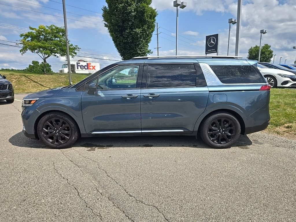 Certified 2022 Kia Carnival SX Prestige FWD image 9