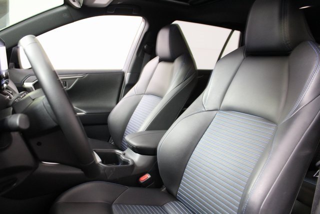 Used 2025 Toyota RAV4 XSE image 13