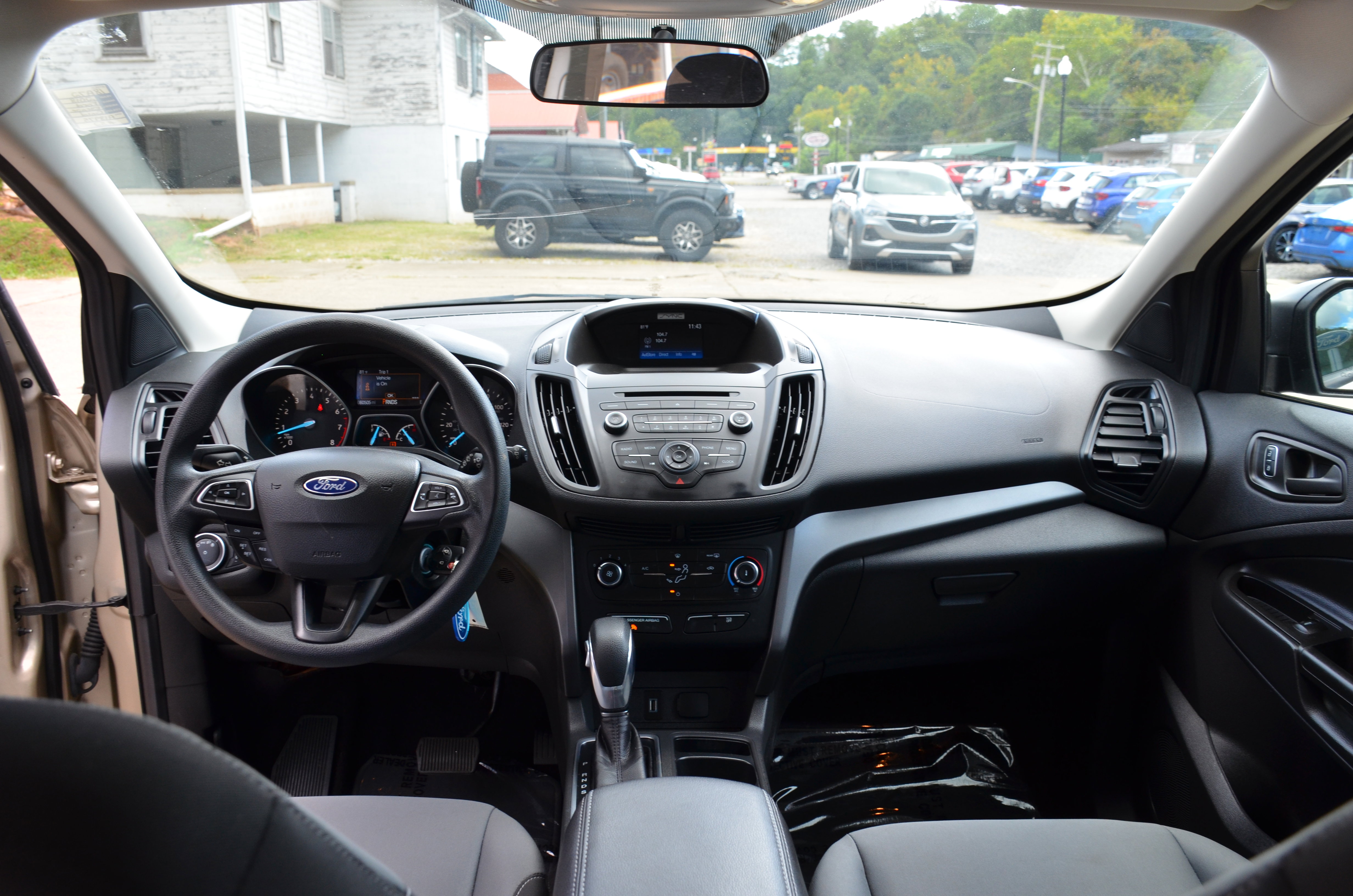 Used 2018 Ford Escape S image 18