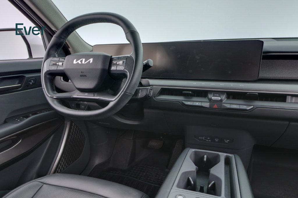 Used 2024 Kia EV9 Light Long Range RWD image 27