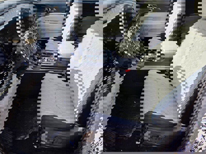 New 2026 Kia Carnival SX w/ SX Dark Edition Package image 6