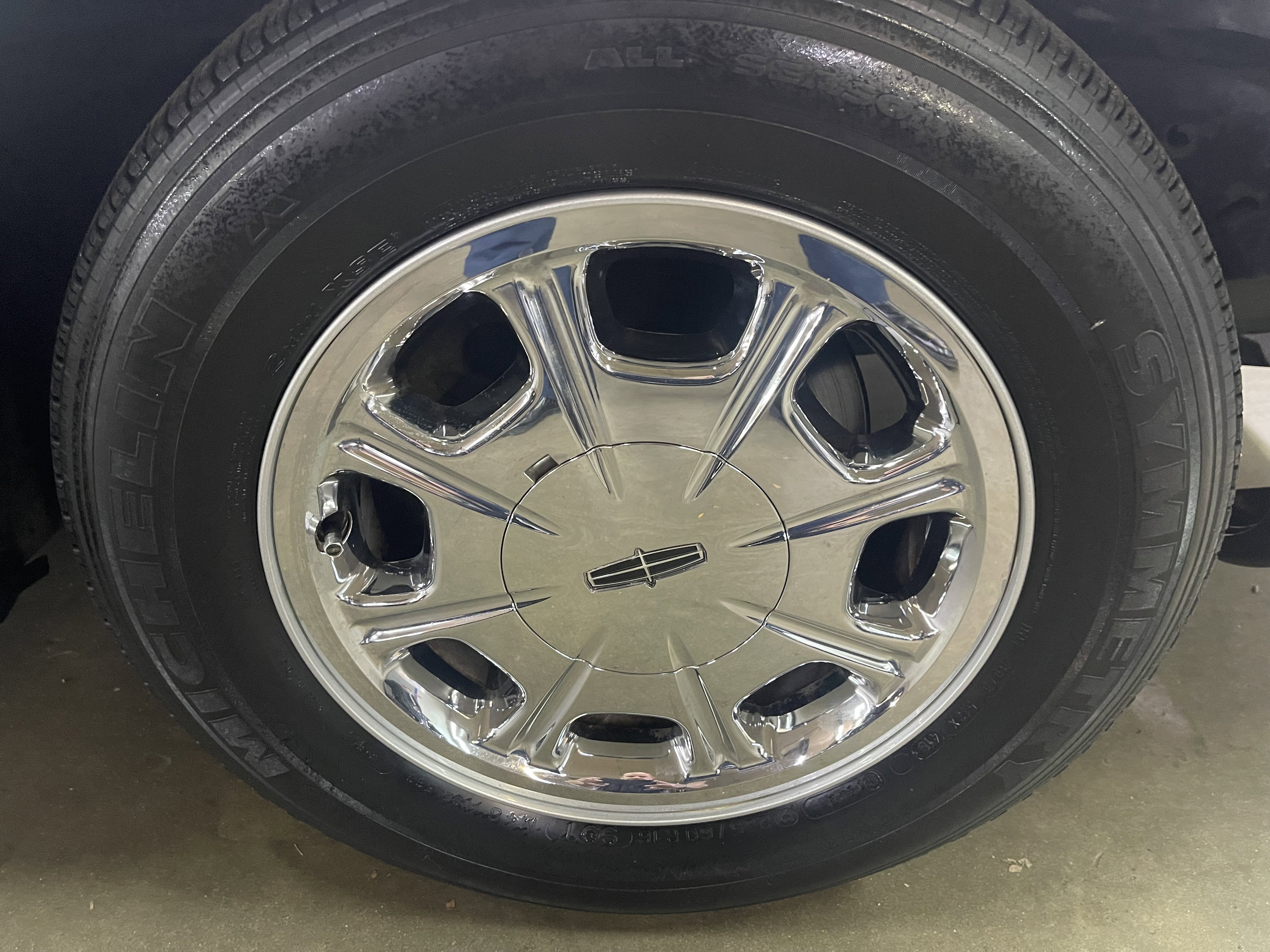 Used 1999 Lincoln Town Car Signature image 21