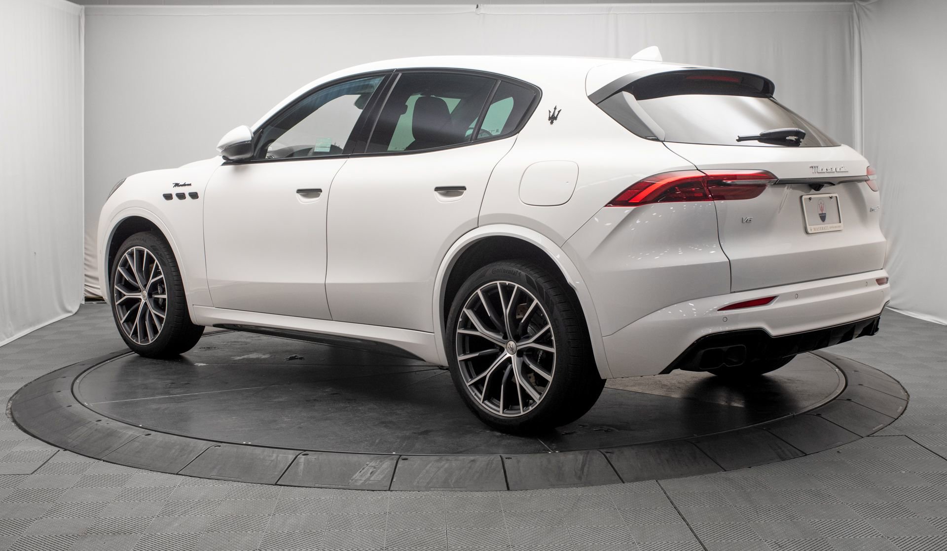 New 2026 Maserati Grecale Modena image 5