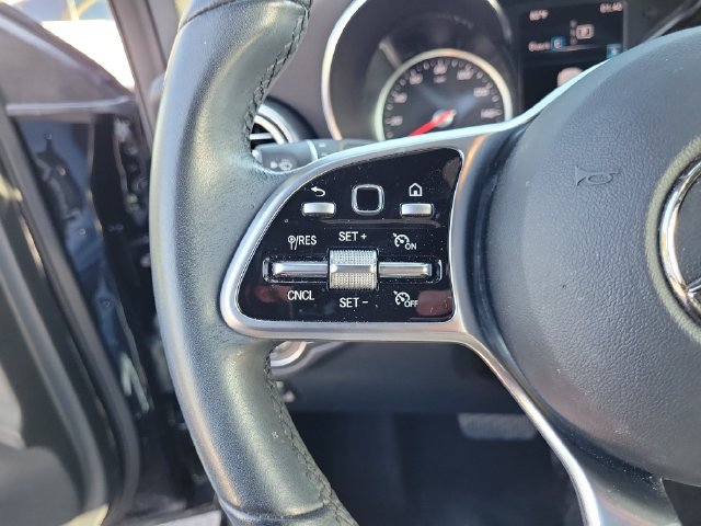 Used 2020 Mercedes-Benz GLC 300 image 21