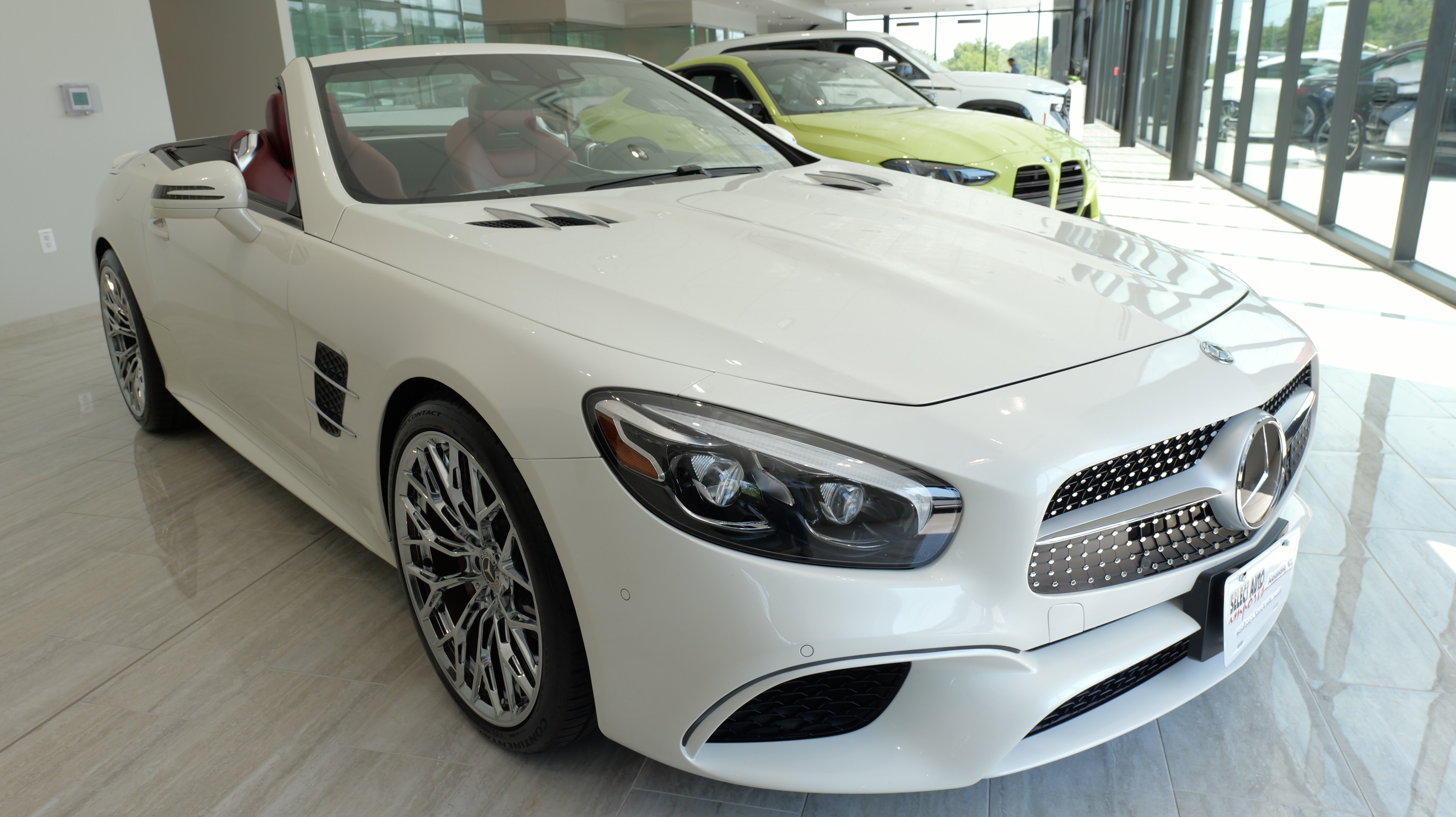 Used 2018 Mercedes-Benz SL 550 image 7