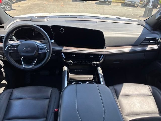 Used 2025 Chevrolet Tahoe Z71 AWD/4WD image 9