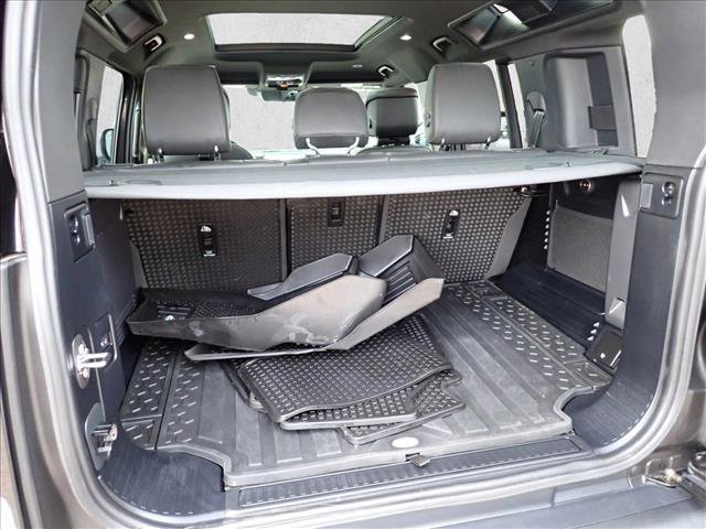 Used 2024 Land Rover Defender 110 V8 image 8