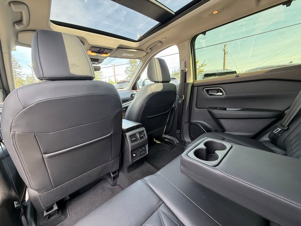 Used 2023 Nissan Rogue Platinum w/ Platinum Premium Package AWD/4WD image 15