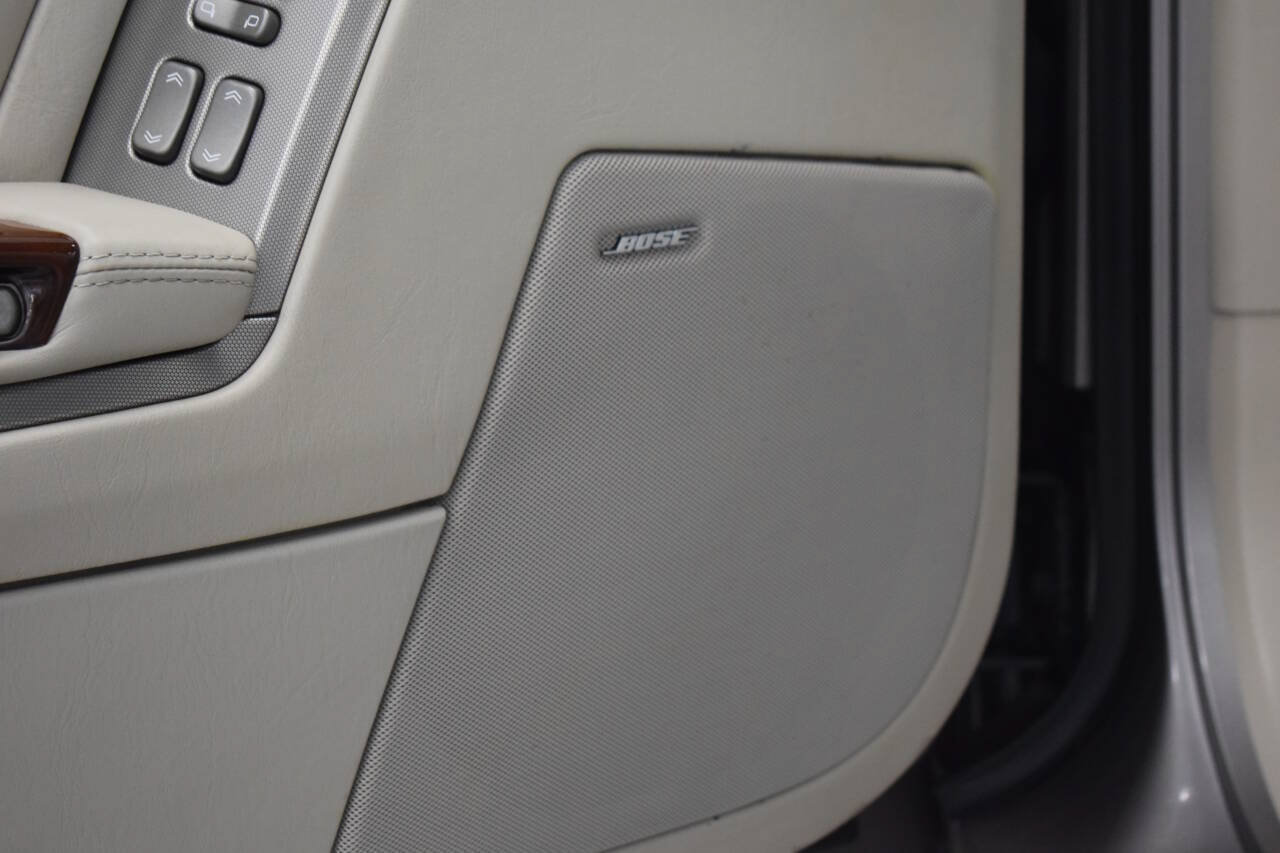 Used 2005 Cadillac XLR RWD image 53