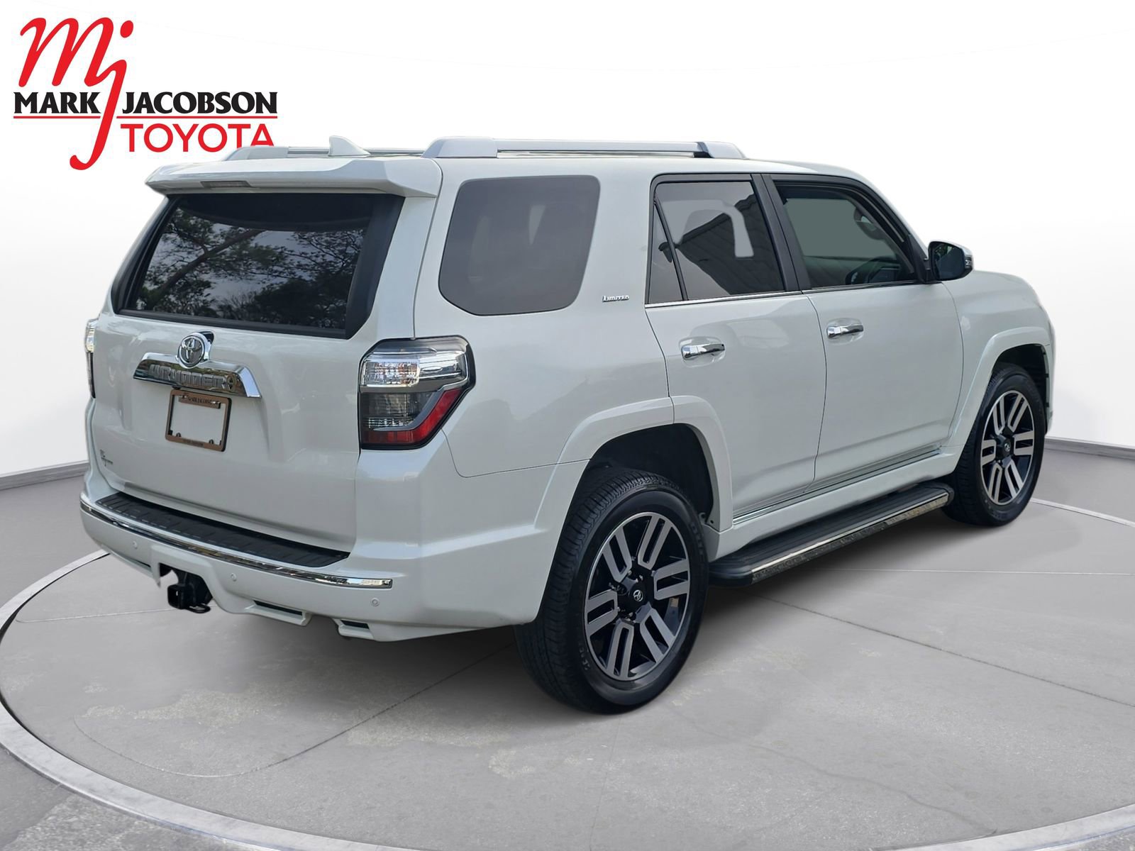 Used 2023 Toyota 4Runner Limited image 9