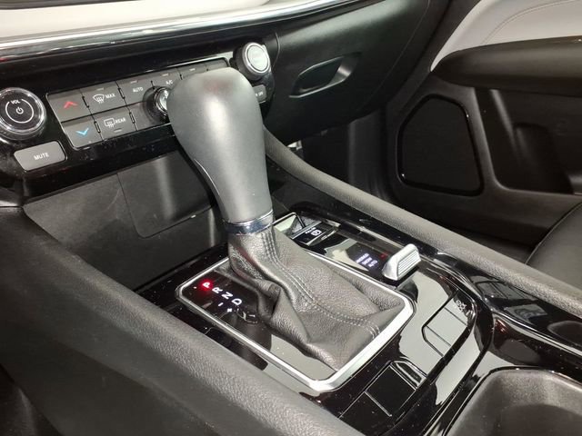 Used 2024 Jeep Compass Limited image 24