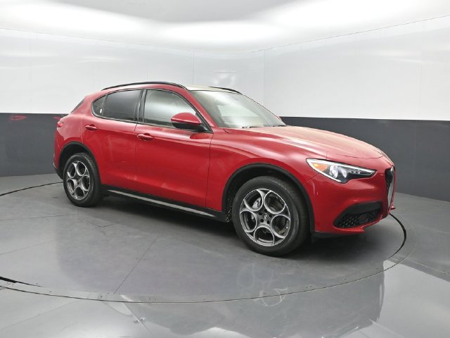 Used 2023 Alfa Romeo Stelvio Sprint AWD/4WD image 40