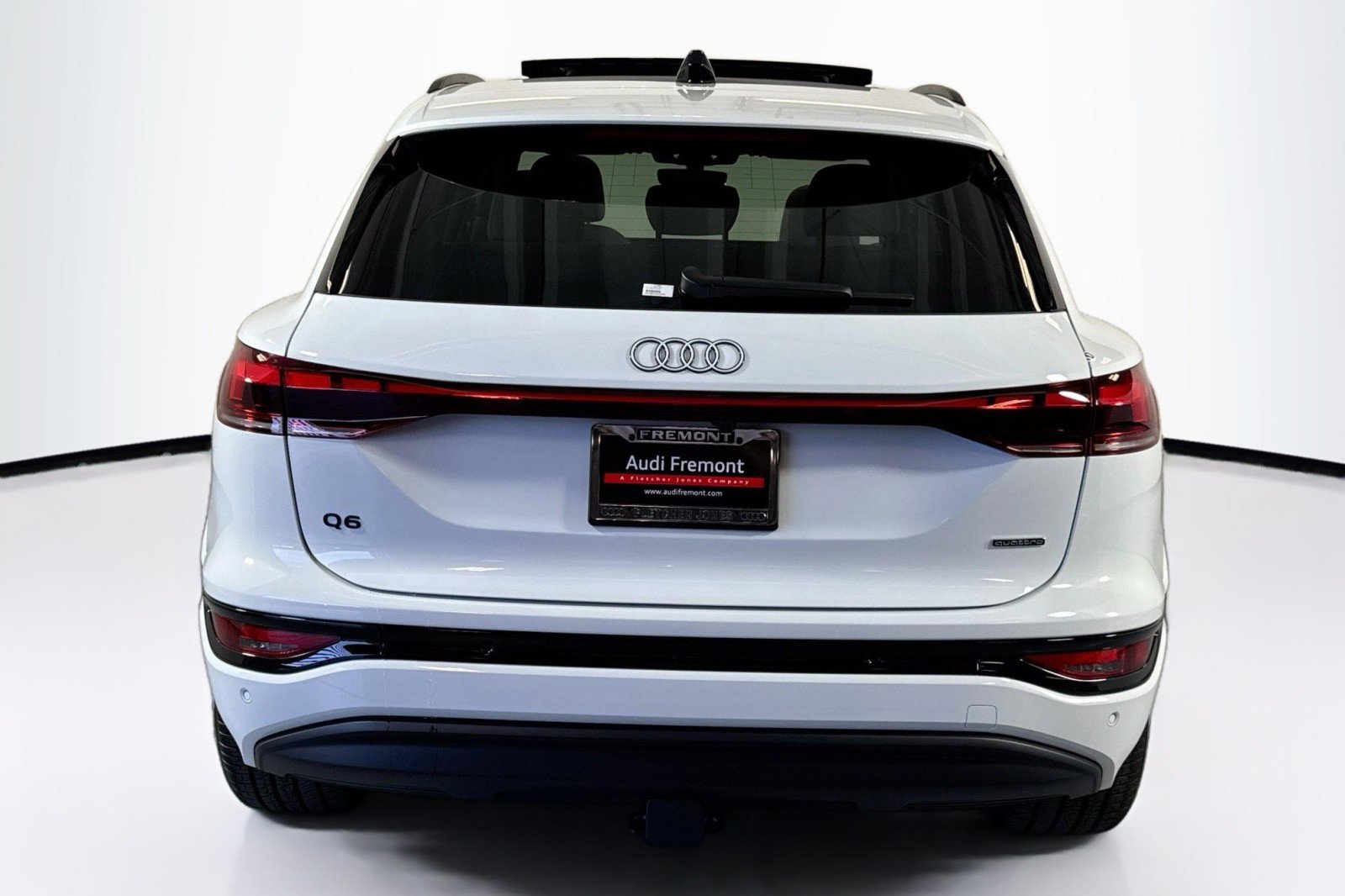 New 2025 Audi Q6 e-tron Premium image 6