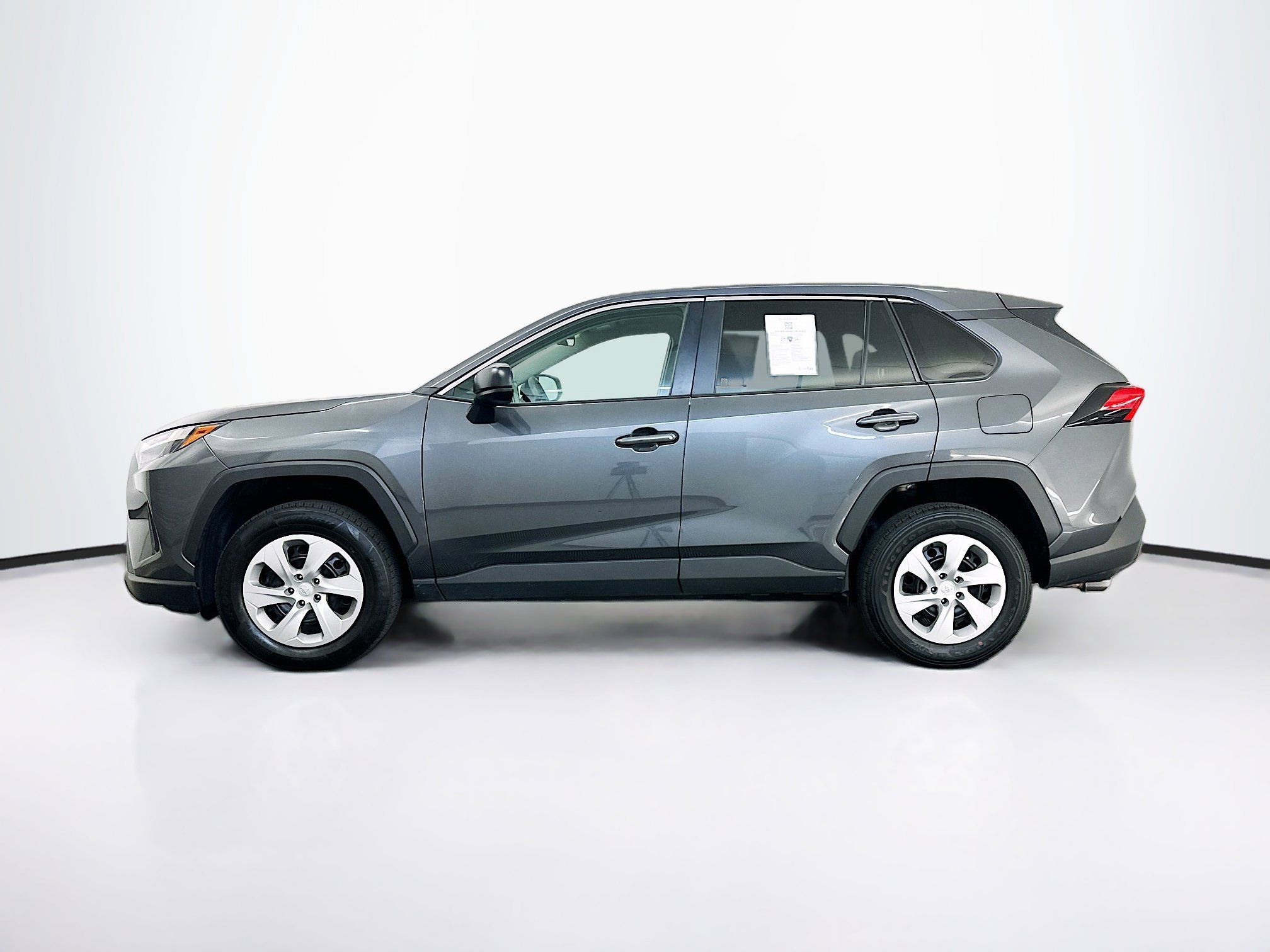 Used 2024 Toyota RAV4 LE image 4