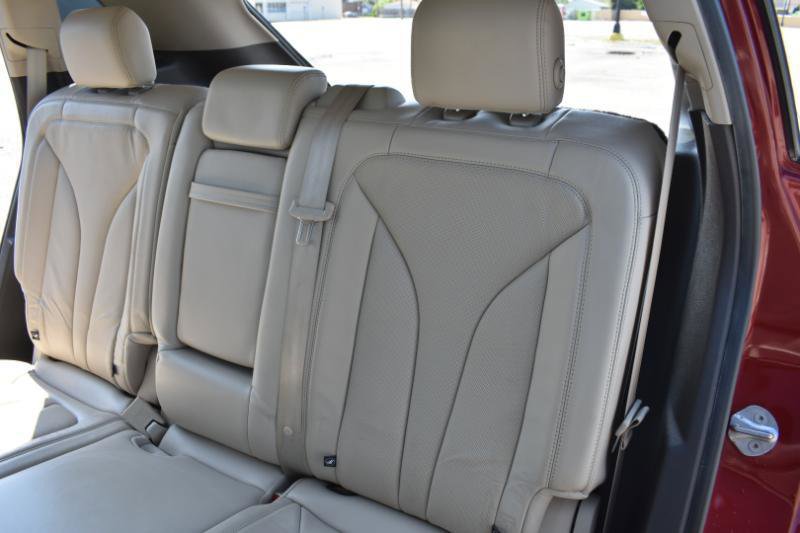 Used 2016 Lincoln MKX Reserve w/ Technology Package FWD image 22