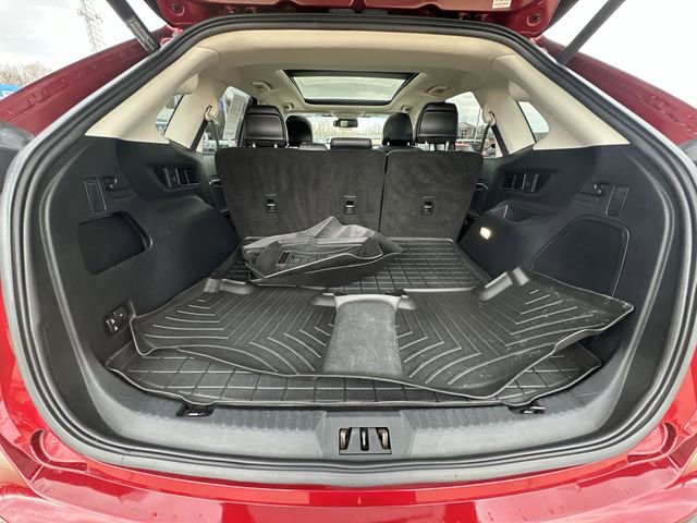 Used 2019 Ford Edge Titanium w/ Cold Weather Package image 29