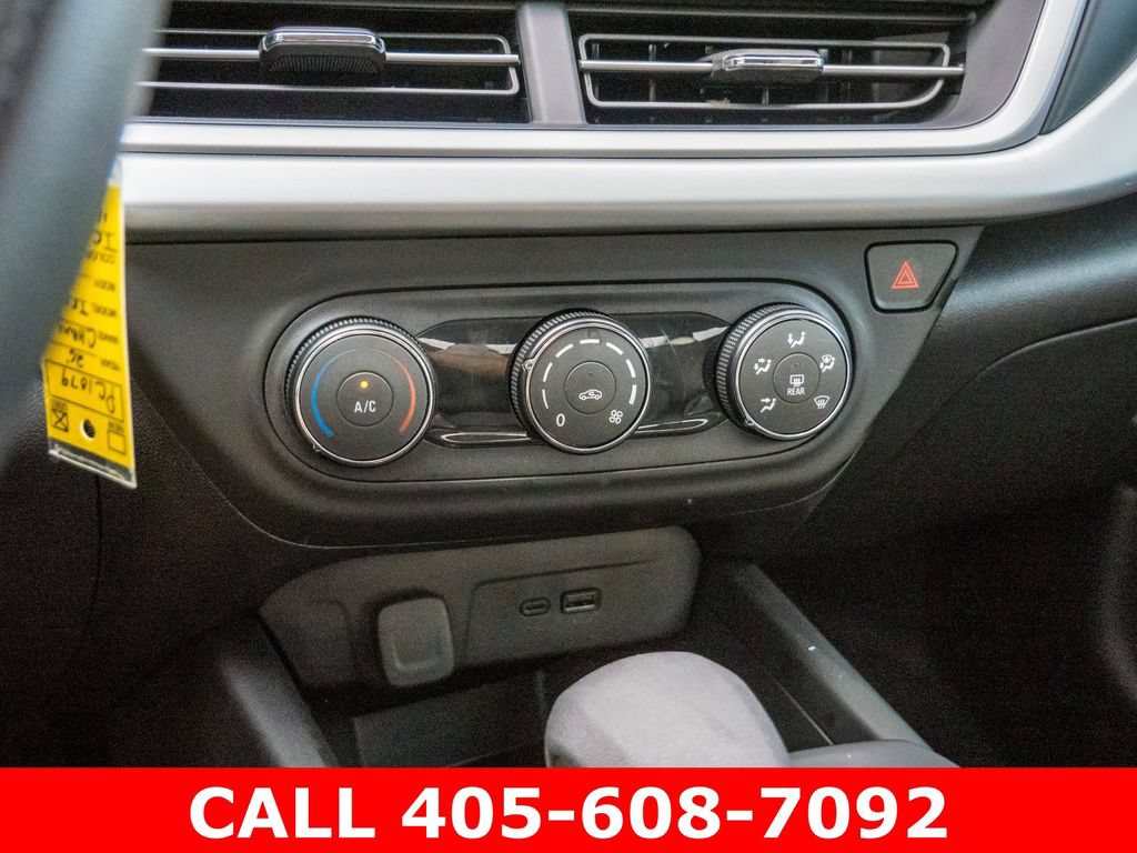 Used 2026 Chevrolet Trax LS w/ Driver Confidence Package FWD image 44