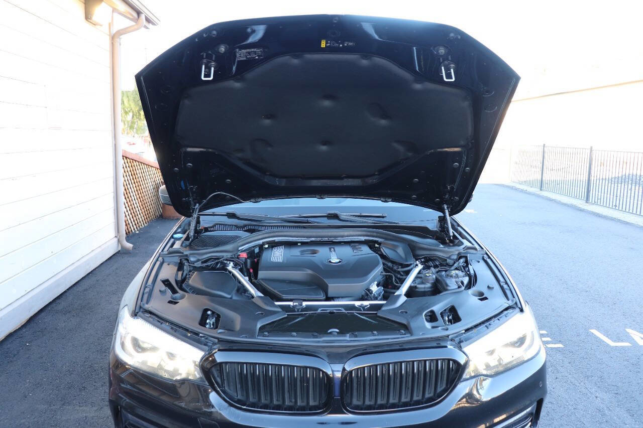 Used 2019 BMW 530i w/ Convenience Package image 14
